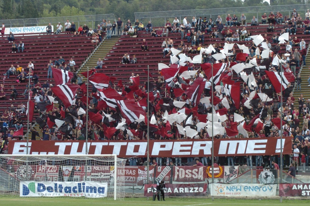 Arezzo, domenica urne aperte per votare la seconda maglia 2023/2024