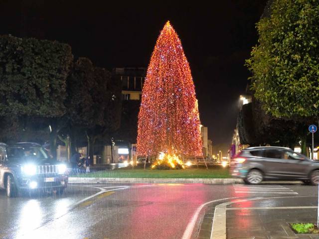 Arezzo Christmas Light_23.jpeg