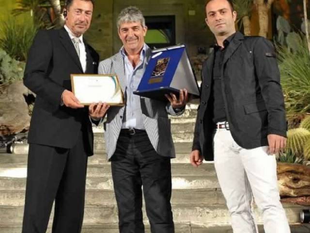 premiazione Paolo Rossi - PFPM2010.jpg