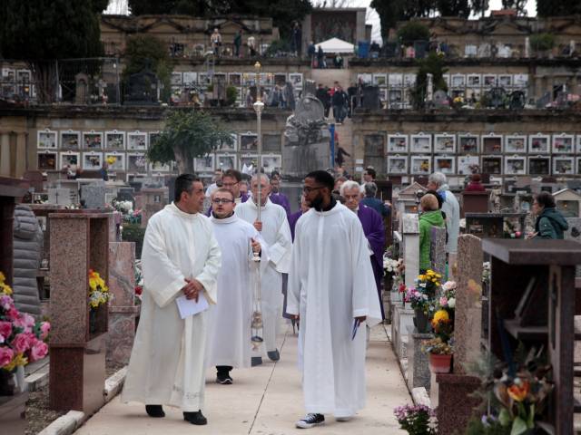 Commemorazione dei defunti, Messa al cimitero di Arezzo