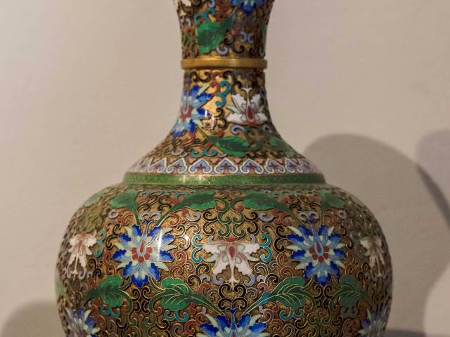 Vaso da una coppia di vasi cloisonne Cina 1800.jpeg