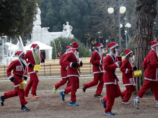 La corsa dei Babbi Natale (17).jpg