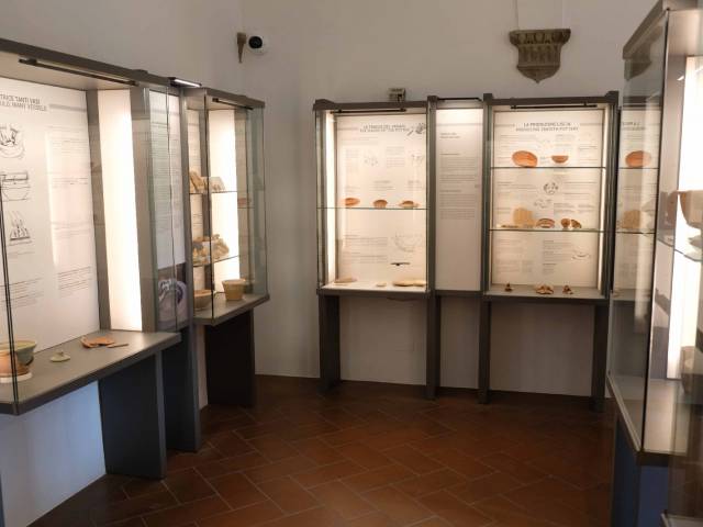arretina_vasa_museo_archeologico8.JPG