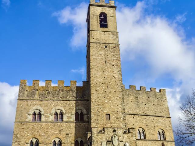 Castello dei Conti Guidi.jpg