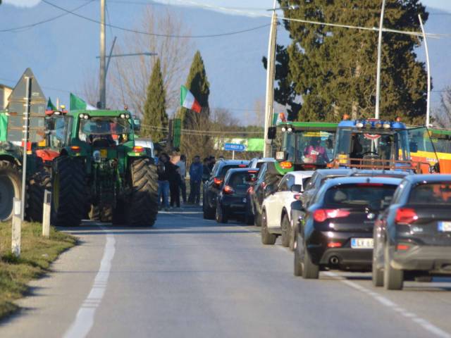 protesta trattori_valdichiana village (10).jpeg