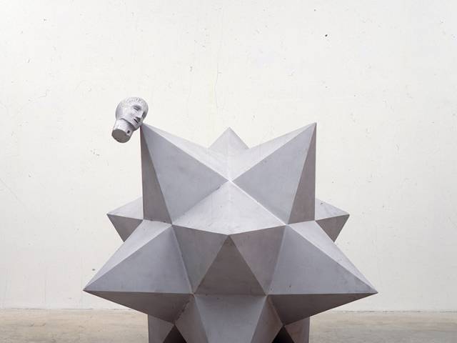 SENZA TITOLO, alluminio, 160 (h) x 155 x 175 cm, 2001.jpg