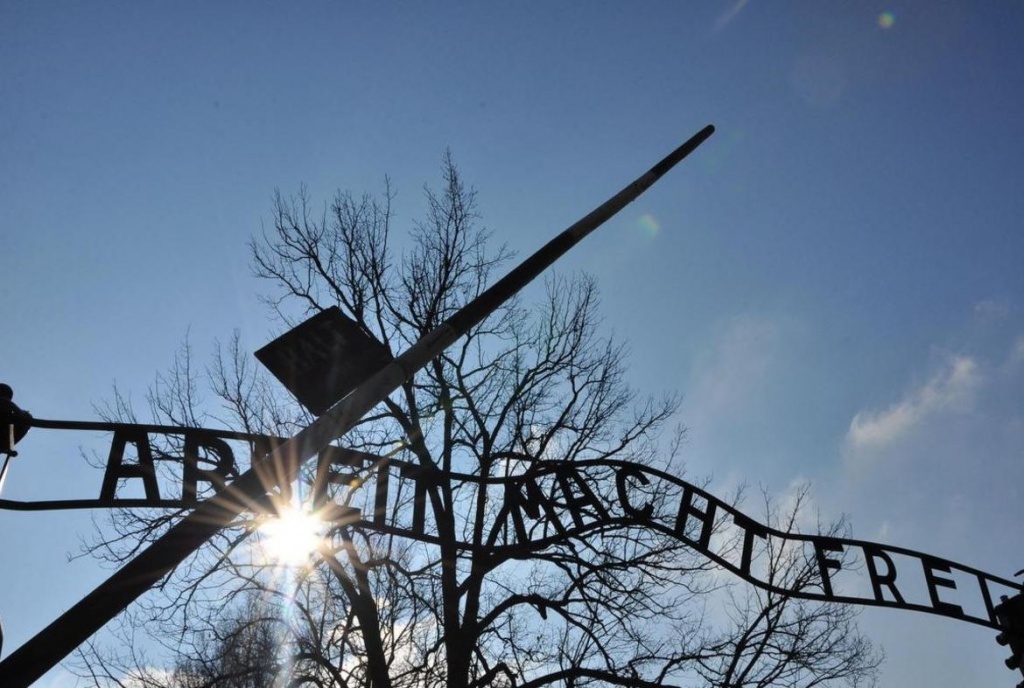 1643226034_1611591722_giornatadellamemoria2021