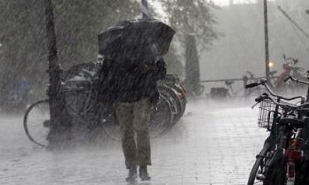 Maltempo, ancora codice giallo per forti temporali su gran parte della Toscana