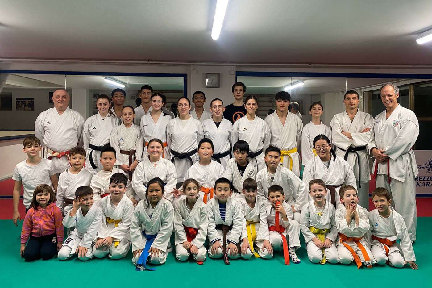 Un titolo mondiale e tre titoli italiani nel 2025 dell’Arezzo Karate 1979