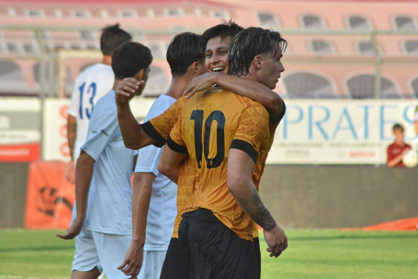 Calcio d’agosto, l’Arezzo batte la Lodigiani 3-0 – Foto