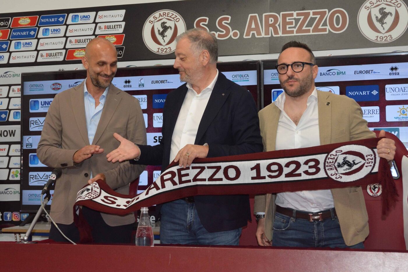 Troise: “Ambizione e motivazione per l’Arezzo”. Manzo: “Alzare l’asticella. Lo stadio va avanti” Ar24Tv