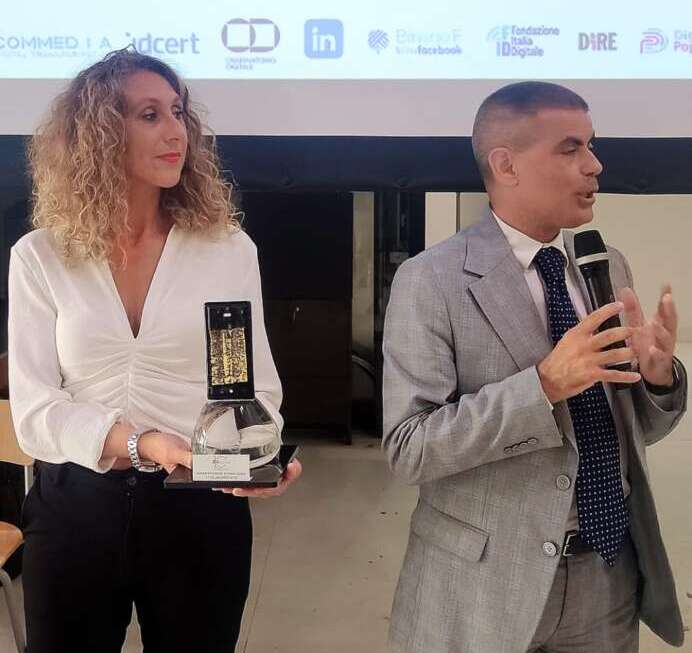 Manneschi_PA Social