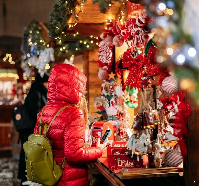 Natale cast fno