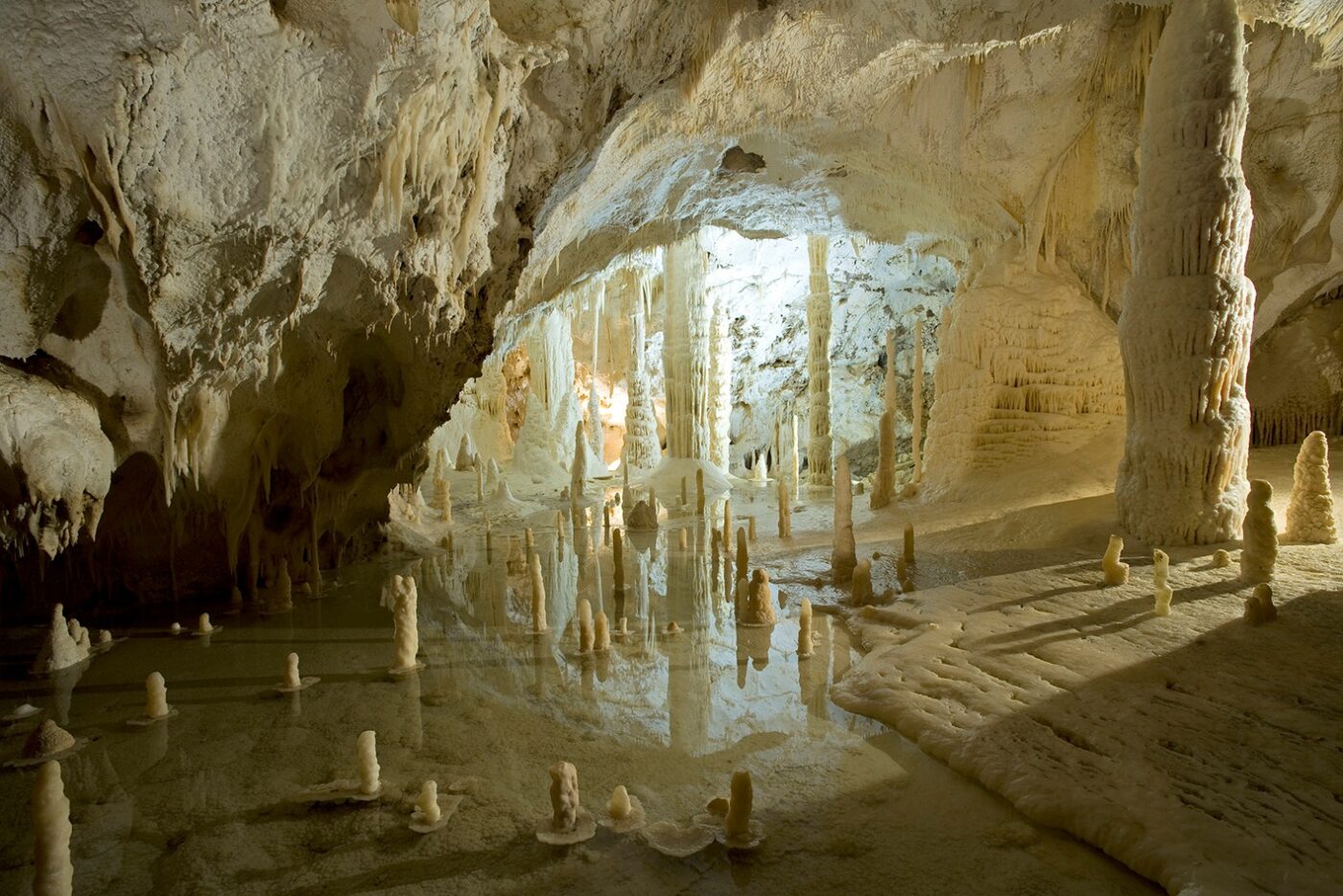 Sala Candeline Grotte Frarsassi