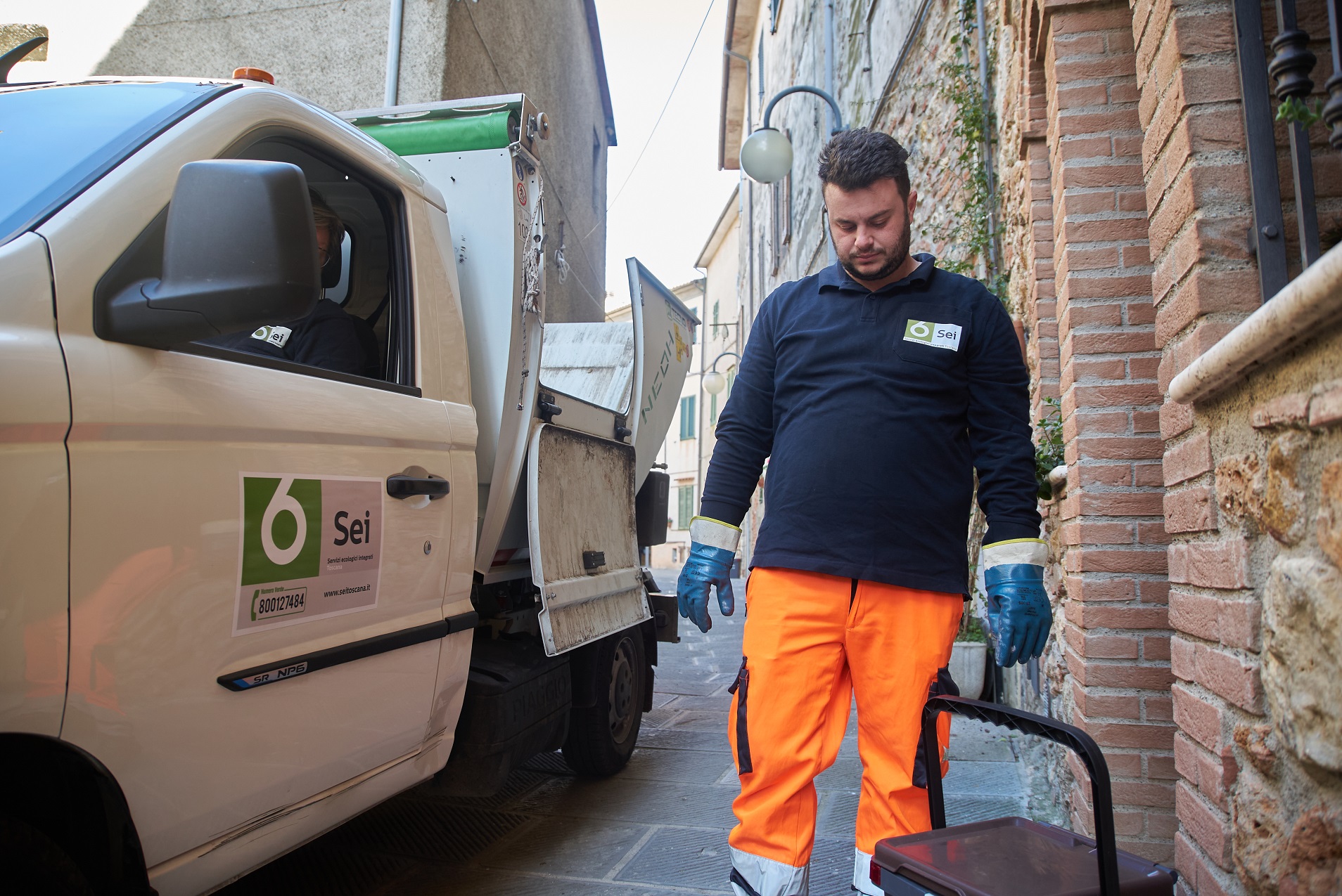 Festività pasquali: variazioni ai servizi ambientali nei comuni della provincia di Arezzo
