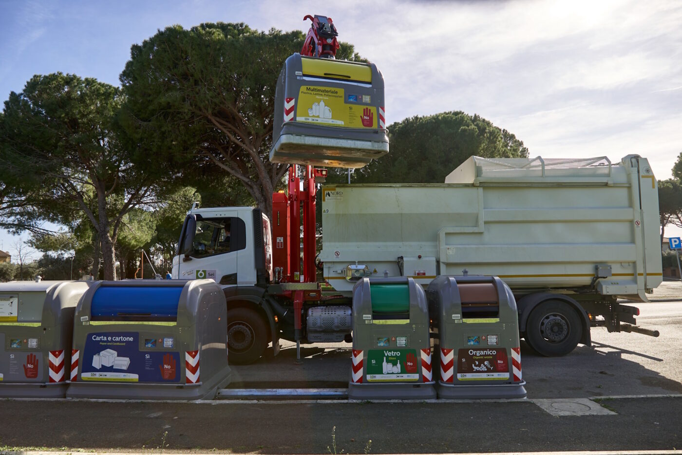 SeiToscana_raccolta_stradale_1