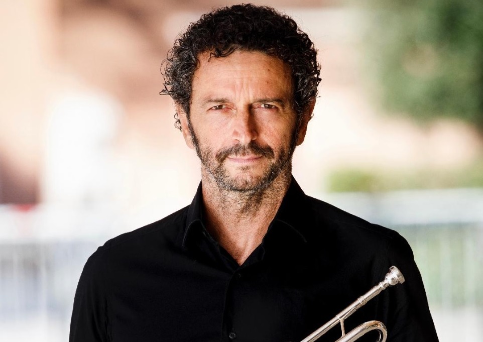 TRUMPETS_HARMONIES_O