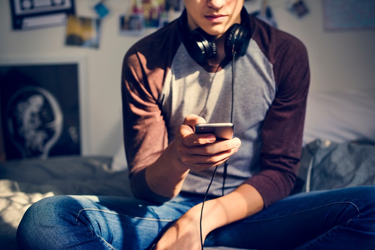 Uso-consapevole-di-internet-e-le-competenze-digitali