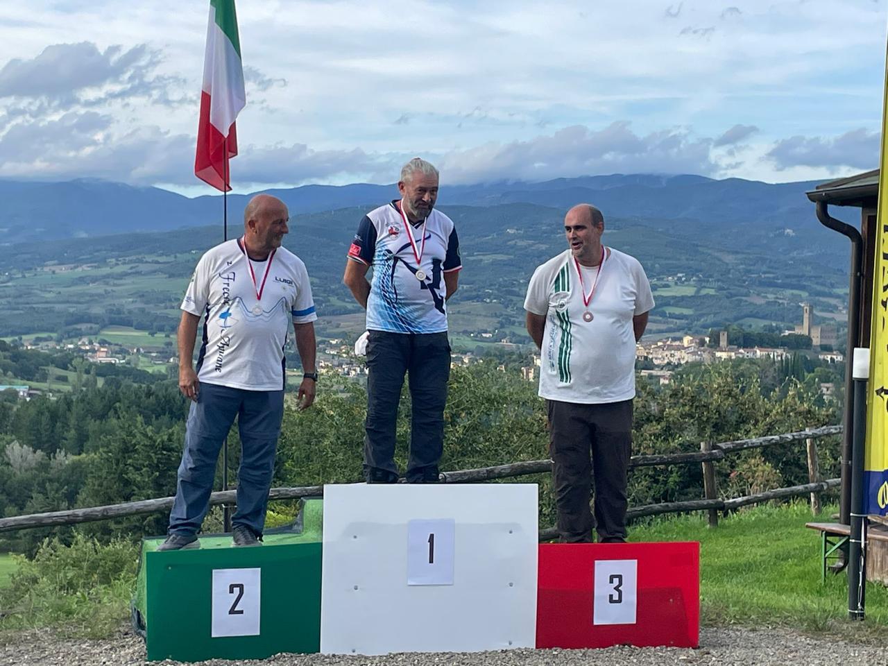 Arcieri Castiglionesi, cinque medaglie ai campionati regionali a Poppi