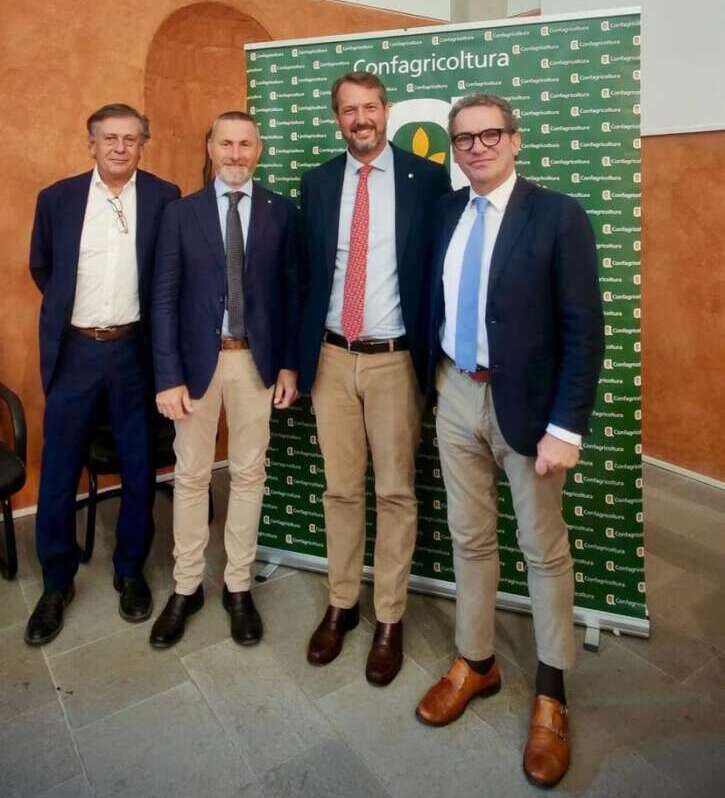 Da sinistra: Giannozzi, Tocchi, Bartolini e Gianluca Cavicchioli, direttore Confagricoltura Toscana
