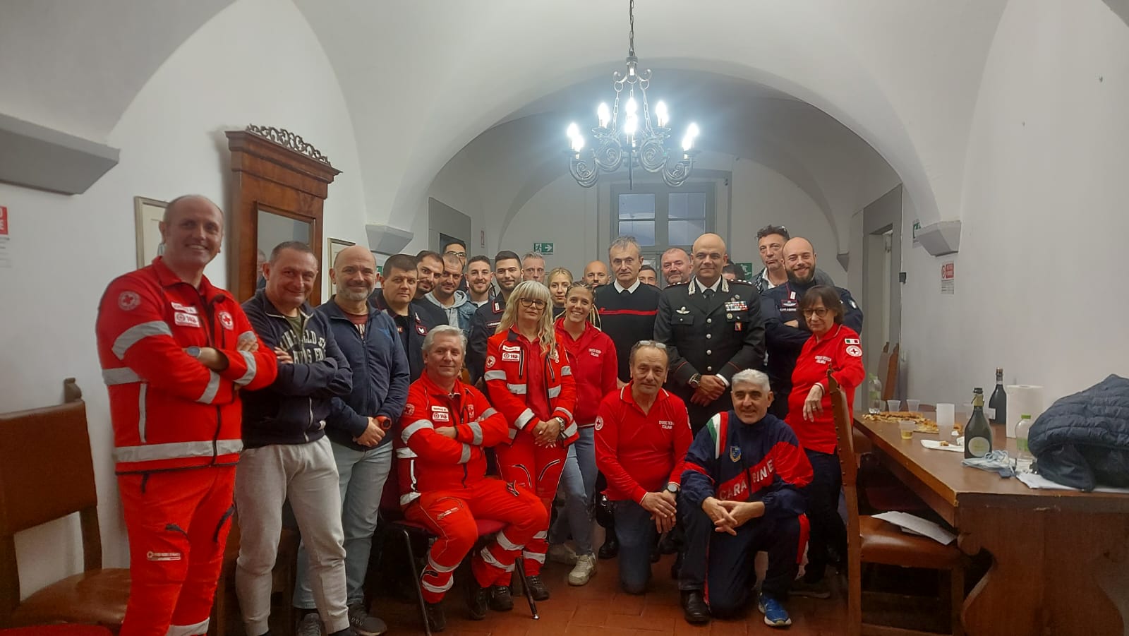 I Carabinieri della Compagnia di Cortona si addestrano all’utilizzo del defibrillatore e alle manovre di rianimazione cardiopolmonare