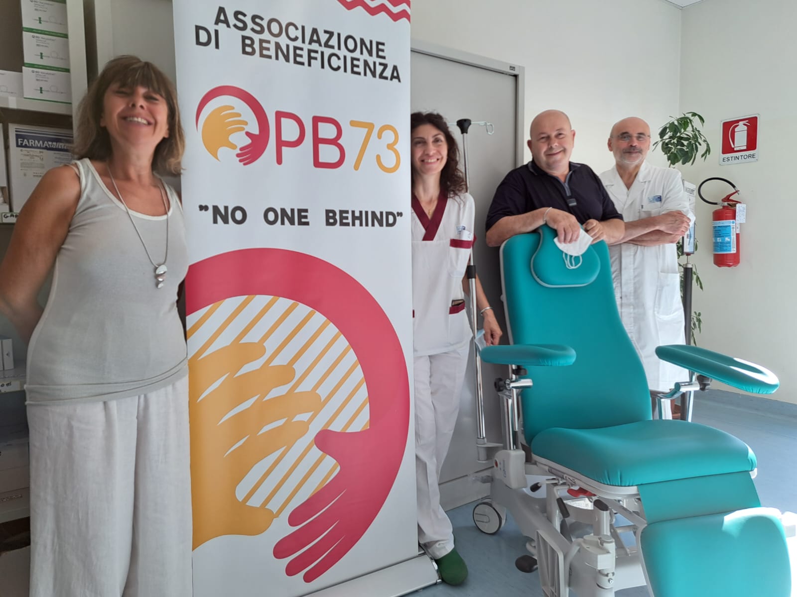 Oncologia San Donato di Arezzo, donata una poltrona per i prelievi