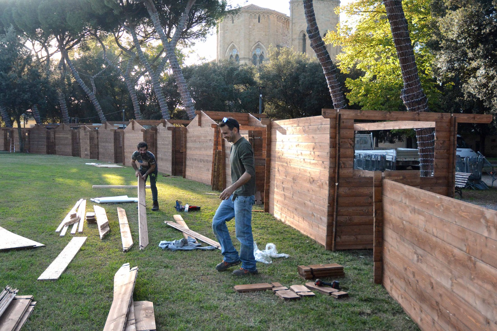 montaggio casine_Prato_2024 (2)