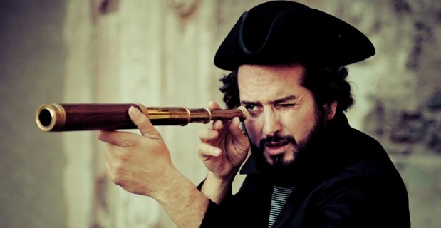 1530631742_viniciocapossela_1_1351769751