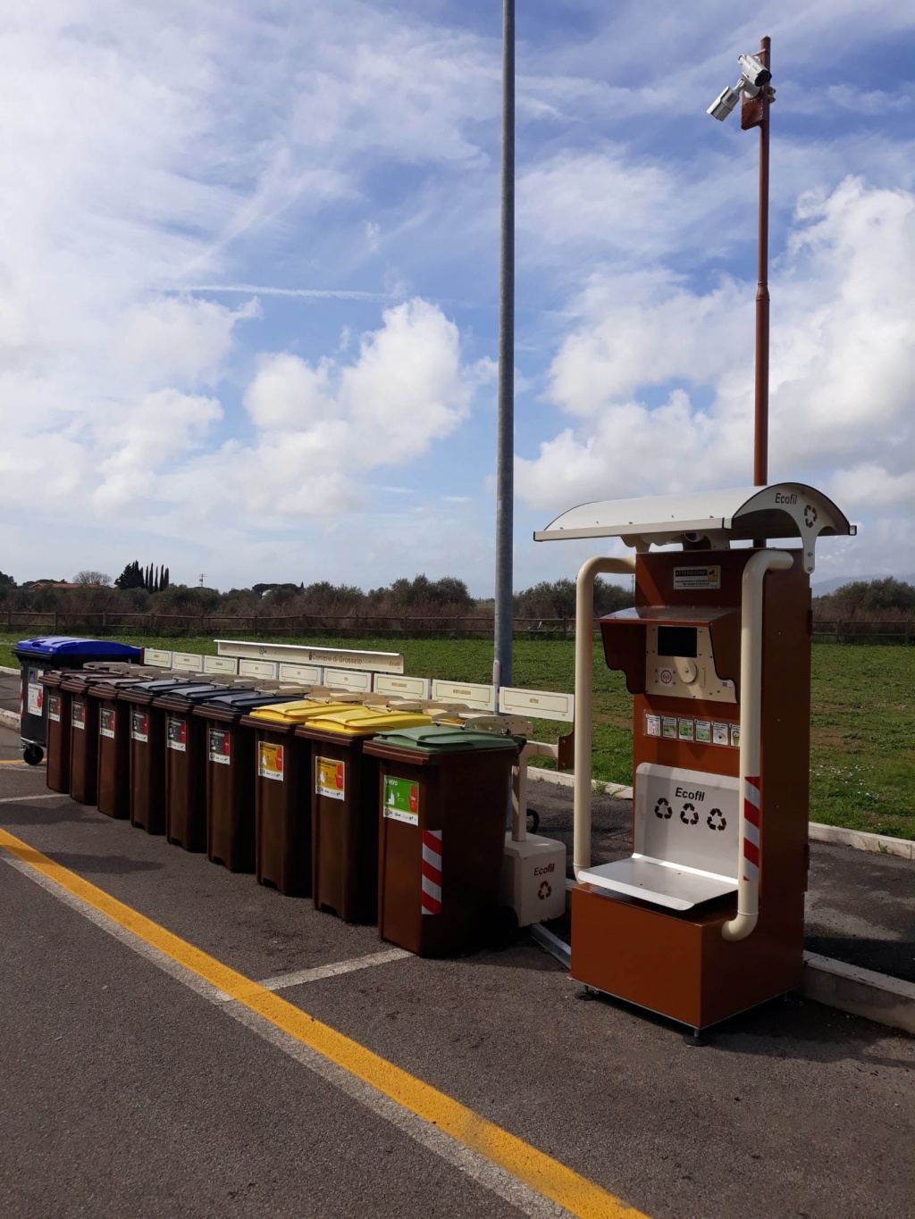 Sondaggio promosso da Sei Toscana: i cittadini non vogliono il porta a porta a sacchetto.