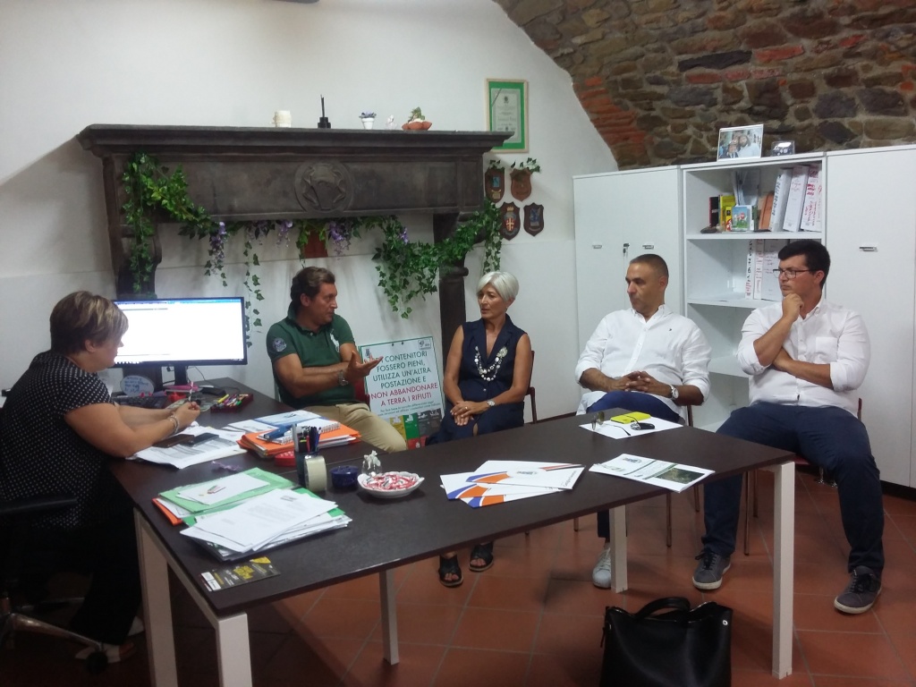 Lotta alla Mosca dell’olivo a Castiglion Fiorentino, al via il monitoraggio.