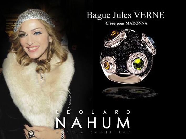 1534435318_La-Bague-Jules-Verne-un-anello-in-diamanti-e-diamanti-neri-zaffiri-e-topazio-imperiale