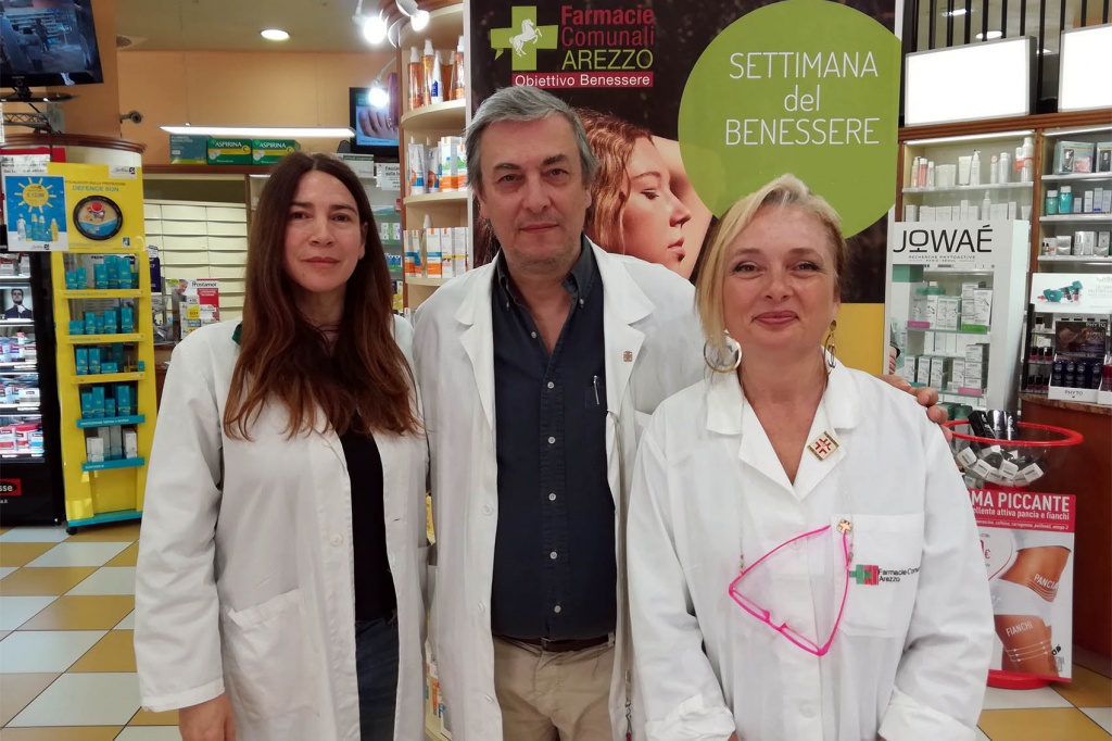 1535531839_Farmacie_Comunali_Arezzo_-_Farmacia_n.3_Giotto_1