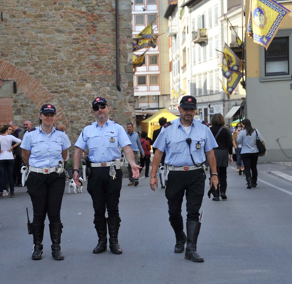 1536242739_vigili