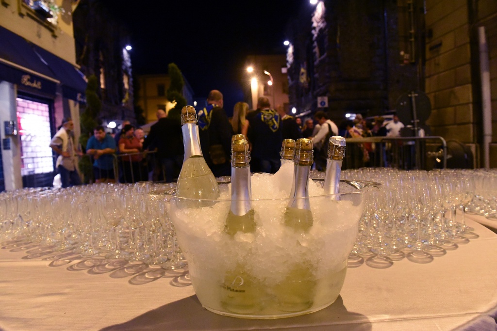 Cena della vittoria  Porta Santo Spirito – Foto – Capitolo 1