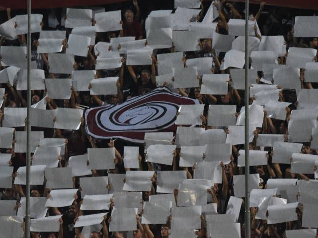 Escono tra gli applausi i ragazzi di Dal Canto, ora sotto con l’Arzachena. Domenica chi non c’è è perugino