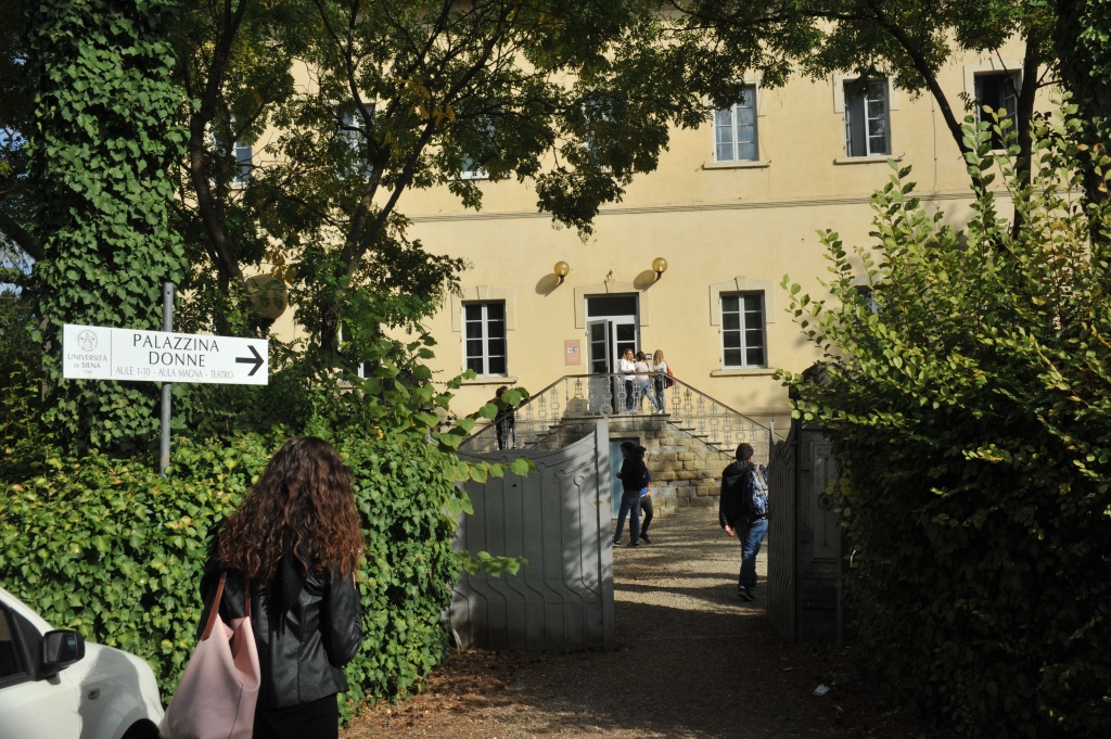 1539787304_univ2