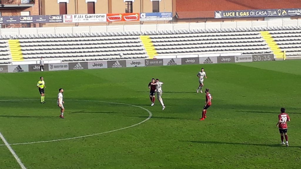 Peccato Arezzo: uscire a testa alta, ma senza punti, è una consolazione che non ci appaga. Da qui si riparte. Testa a domenica