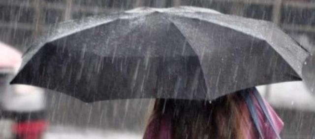 Allerta meteo: nel fine settimana attesi temporali e vento forte. Alcuni eventi rinviati nell’aretino
