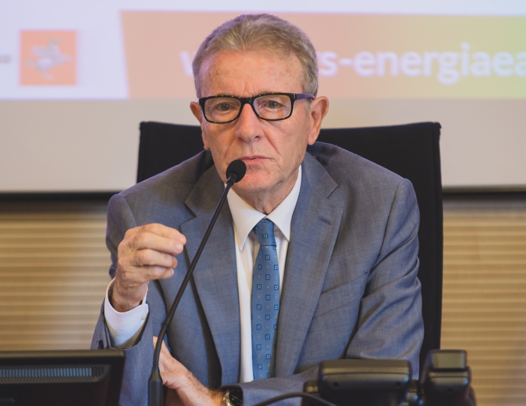 Estra punta sui rifiuti e mette più di un piede in Aisa. Alessandro Piazzi: «Complesso, ma siamo pazienti»