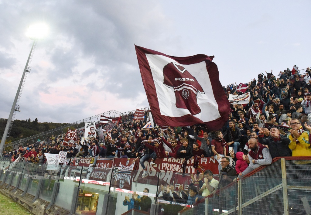 Arezzo, arrivano i piemontesi, si comincia col Cuneo e si finisce a Novara