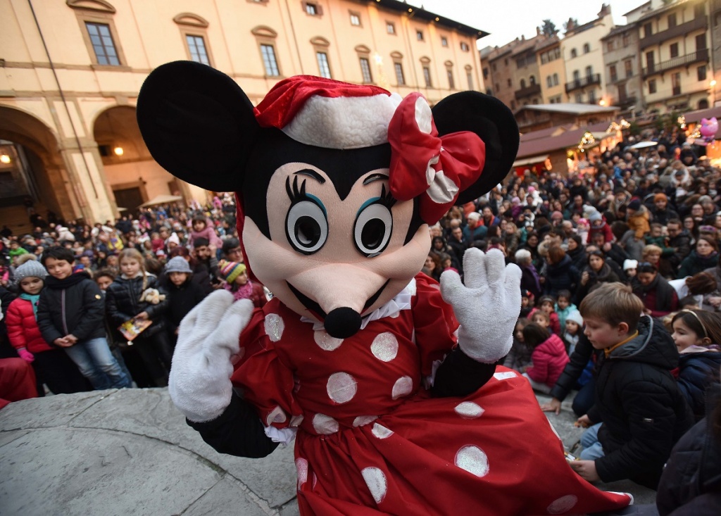 1542294133_Disney