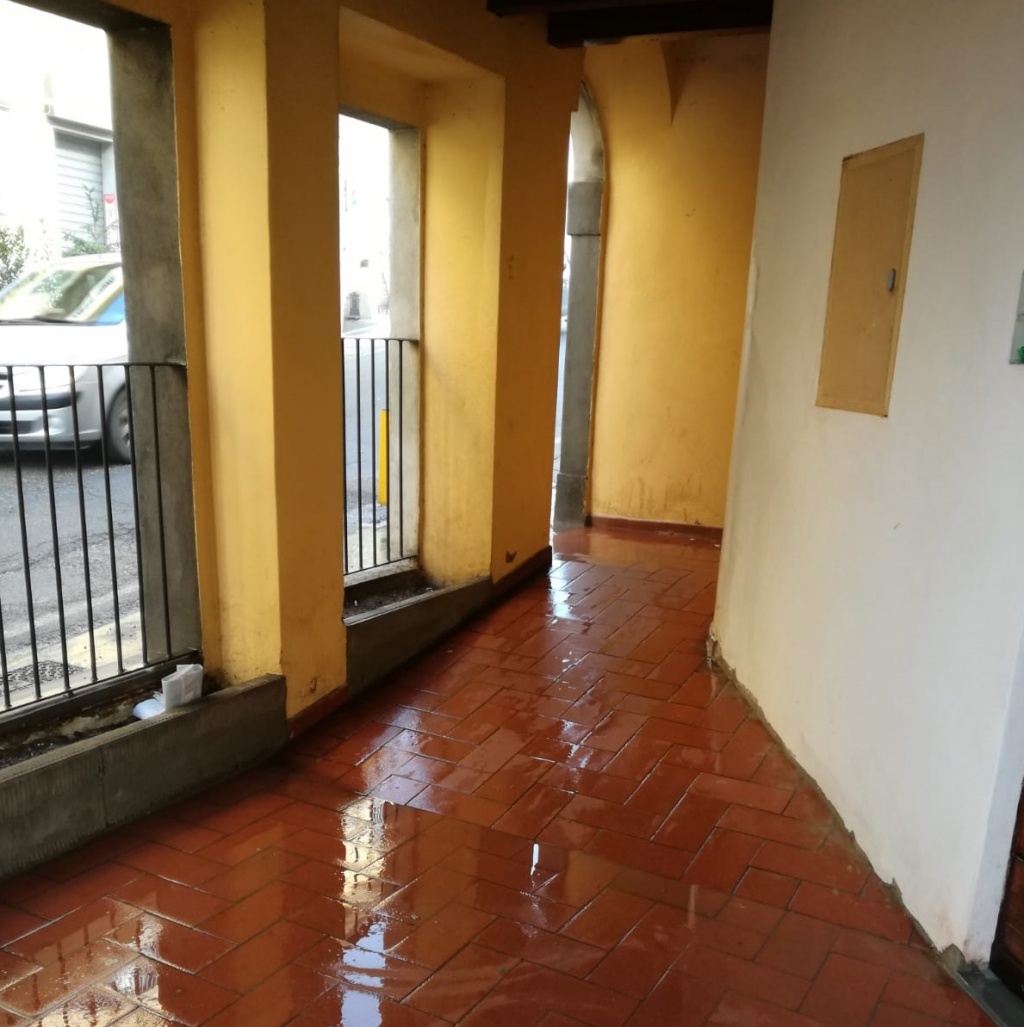 Igienizzati alcuni pavimenti e superfici murarie di Castiglion Fiorentino – Foto