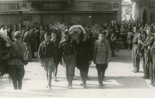 1556184067_funerale1