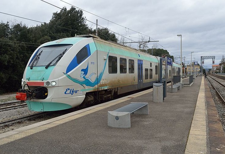 1558451940_Treno_Elfo_Lfi