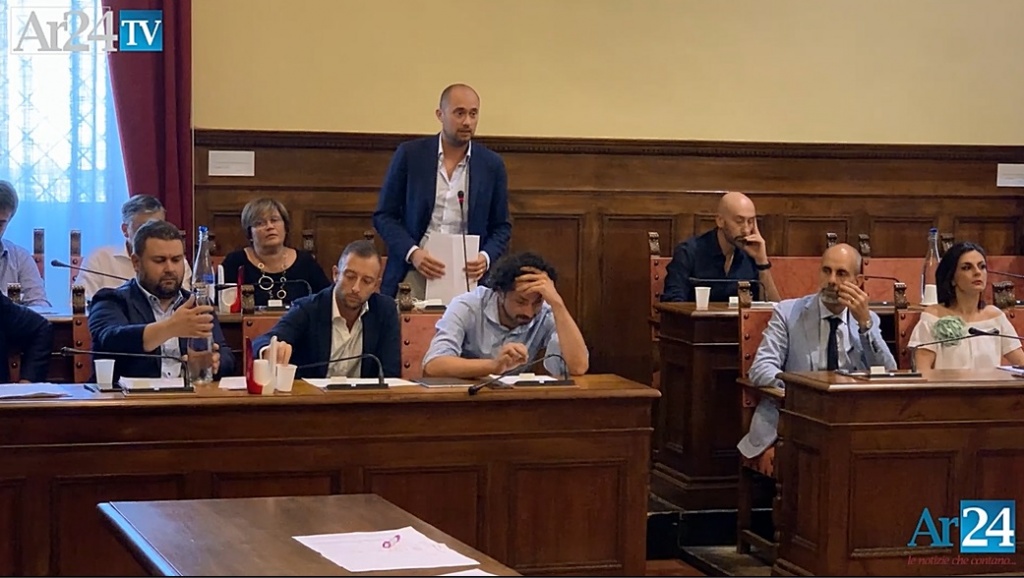 Caso Coingas, opposizioni all’attacco di Ghinelli e Merelli Ar24Tv