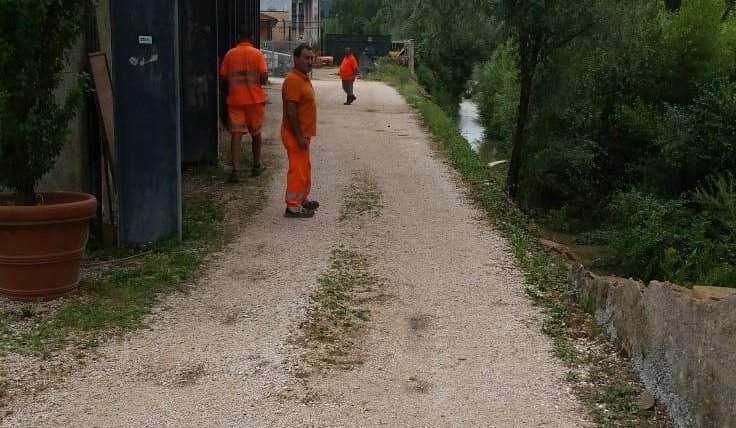 Castel Focognano: crolla il muro di cinta dello stadio comunale di Rassina, ingenti danni – Foto