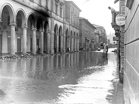 Arezzo, ottobre 1934: 74 mm di pioggia in 24 ore, contro 150 mm in 4 ore di sabato scorso