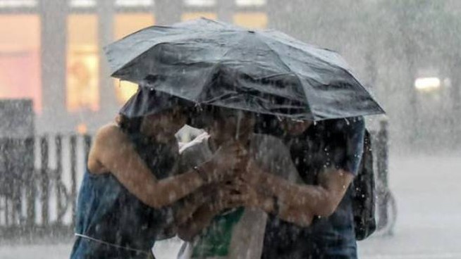 Codice giallo per temporali nelle zone interne della Toscana fino alle 22 di stasera