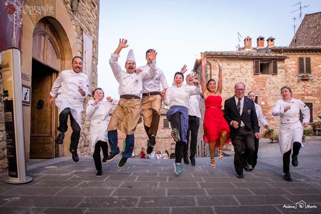 1564912673_021_Cena_in_Piazza_Lucignano_IMG_4351