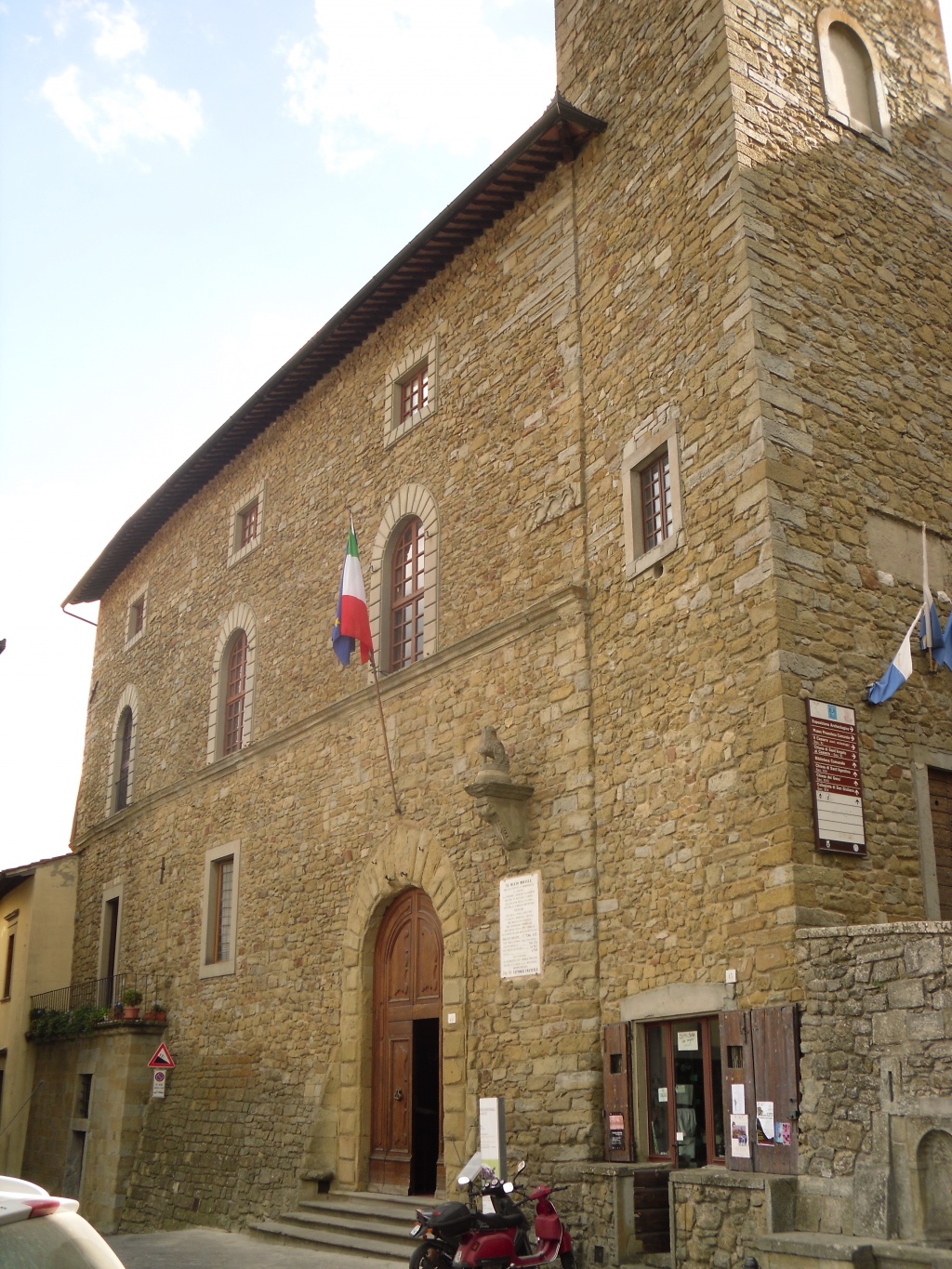 1565959167_CastiglionFiorentino-Municipio